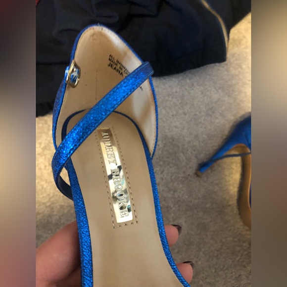Blue high heels - Picture 2 of 3